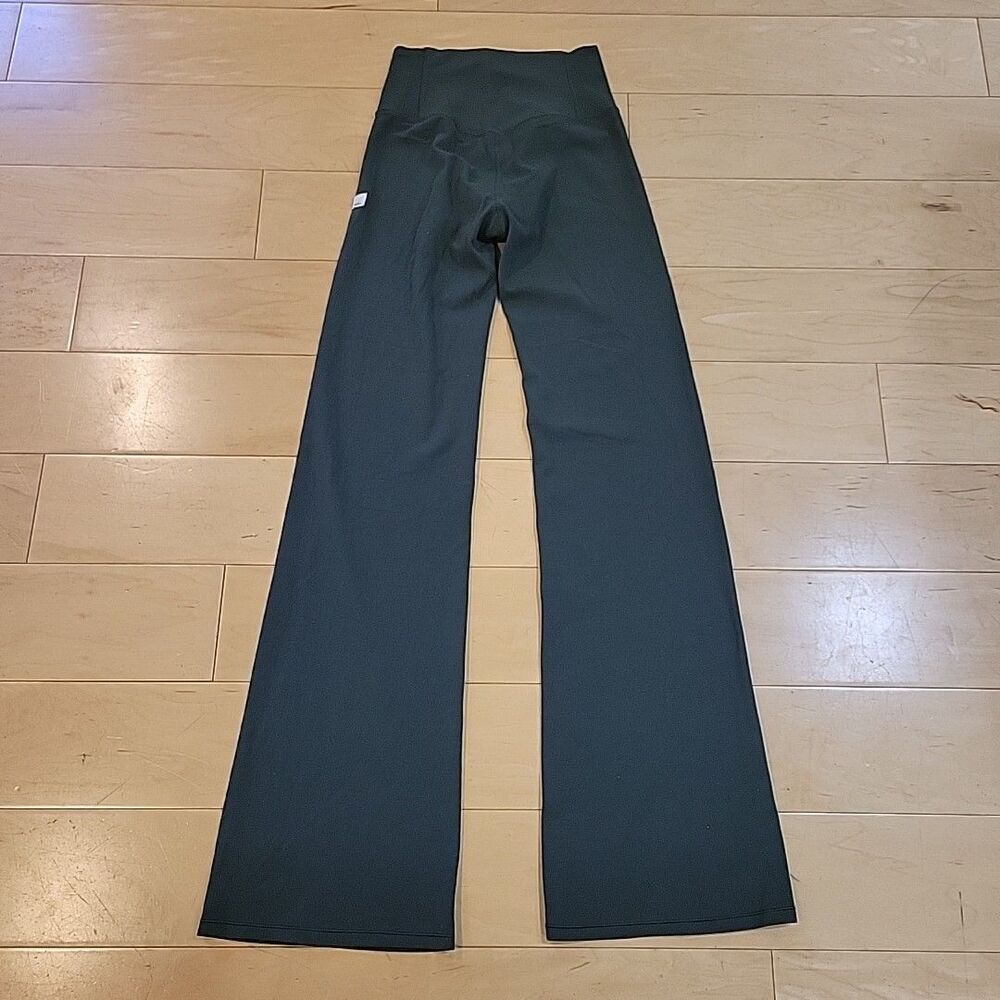 Vuori Wide Leg Pants Flare Leg High Rise Leggings VW4039 XS Green Yoga Workout - Picture 5 of 8